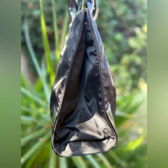 Tory Burch Black Tote - Picture 4 of 16